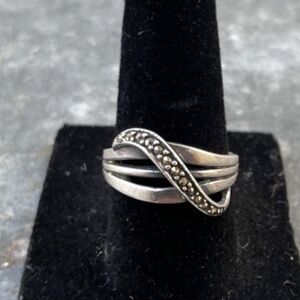 Sundance Sterling Silver Crisscross Ring w/ marcasite stones Size 6.5-7